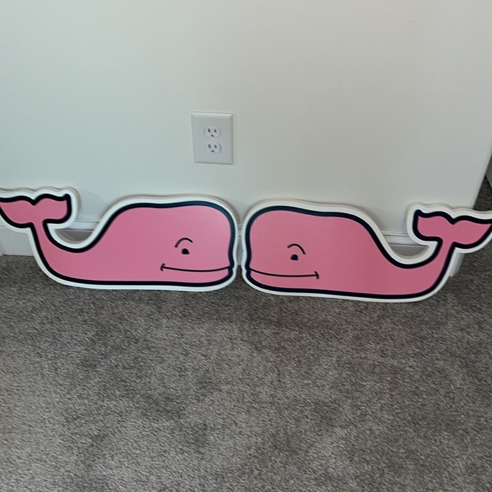 Vineyard Vines wooden Pink Whale display store decorative sign